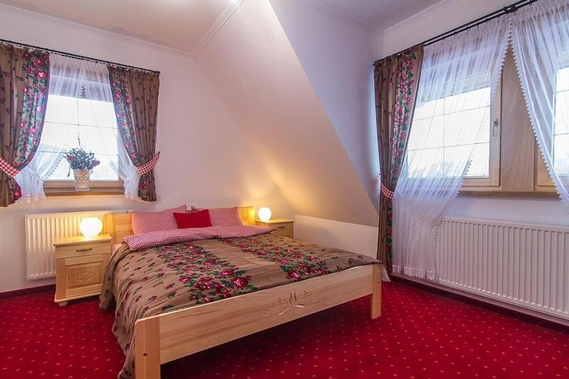 Folk Resort Domki I Apartamenty Murzasichle Szoba fotó